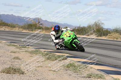 media/Nov-16-2025-Race Pace (Sun) [[8c5fa54630]]/Verified Riders/4-Turn 3 Inside (1050am)/